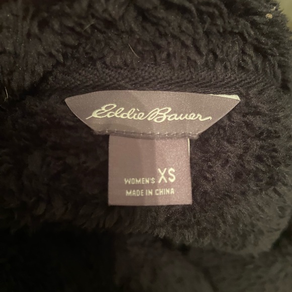 Eddie Bauer Black Teddy Pullover - Picture 5 of 5